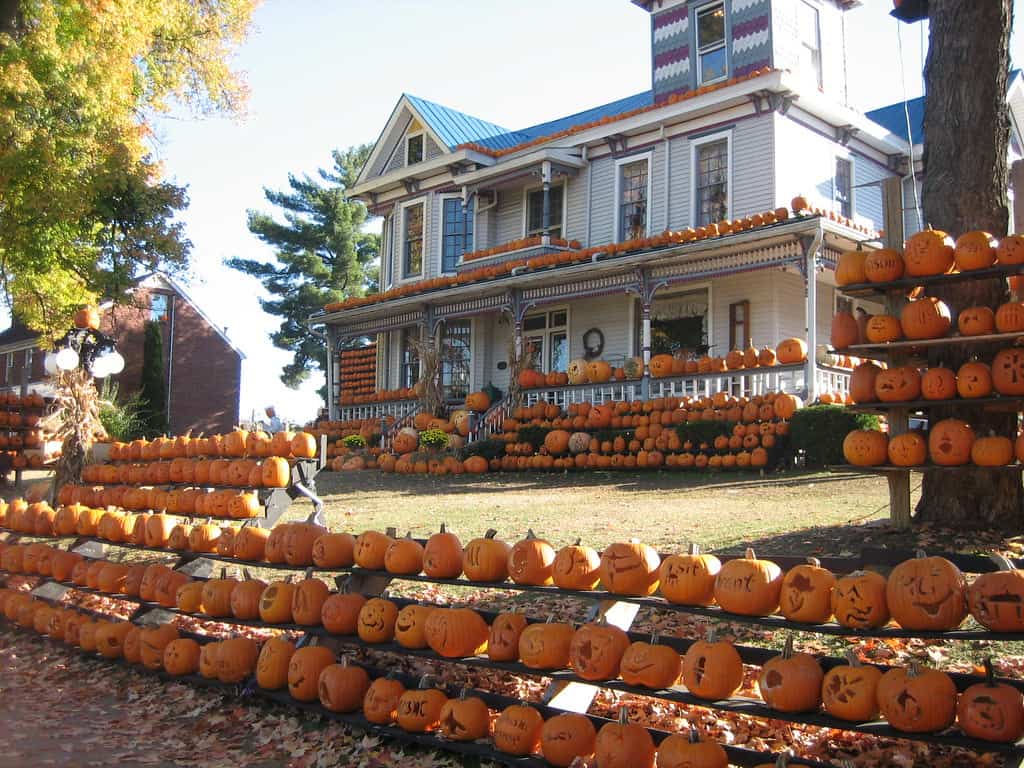 Kenova’s Pumpkin House (Kenova), West Virginia