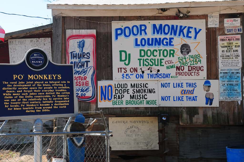 Po' Monkey's Lounge Mississippi