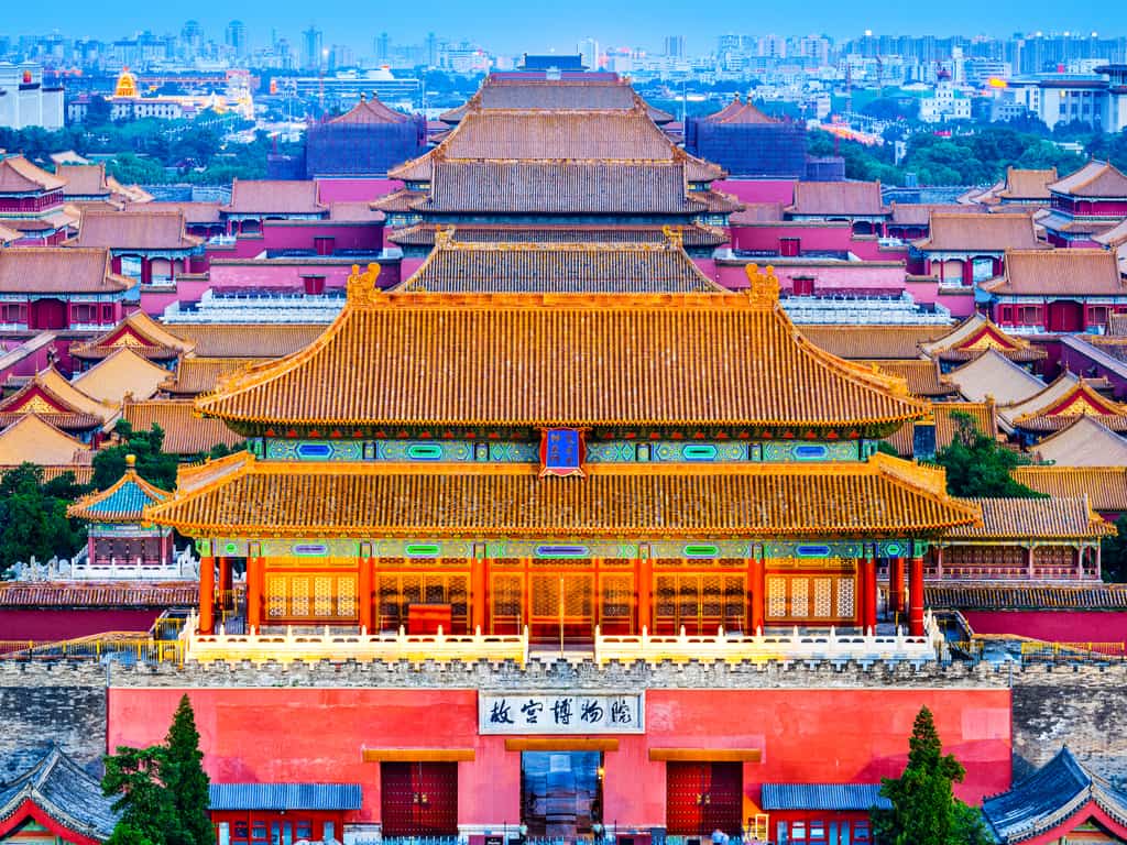 Visit and Explore China