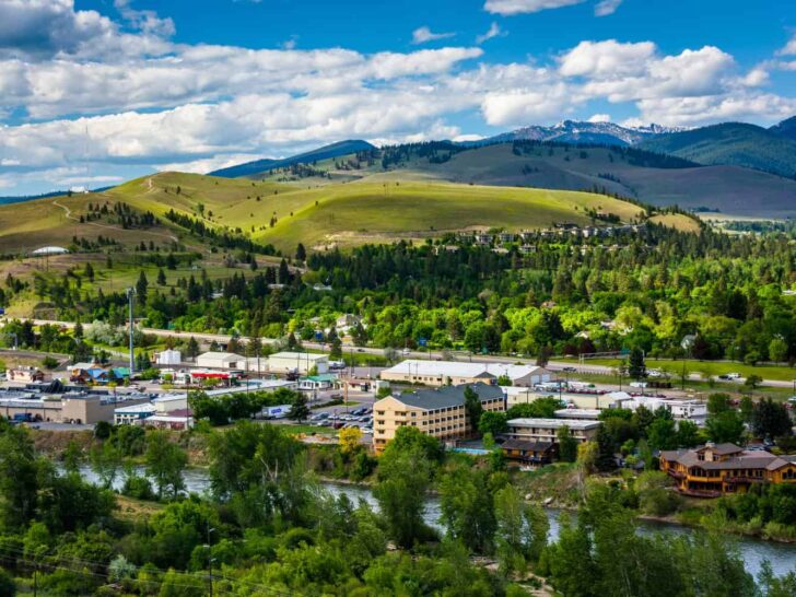 Best & Fun Things To Do + Places To Visit In Montana. #Top Attractions