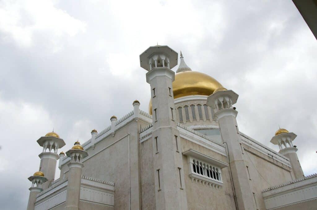 Sultan Omar Ali Saifuddien Mosque, Brunei Darussalam