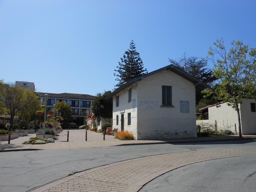 Casa del Oro Monterey California