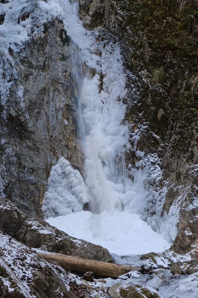 Cascade du Dard, Chamonix, France