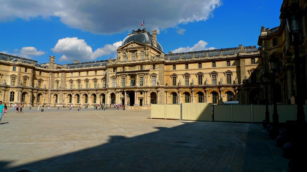 Louvre Neuilly-sur-Seine, France