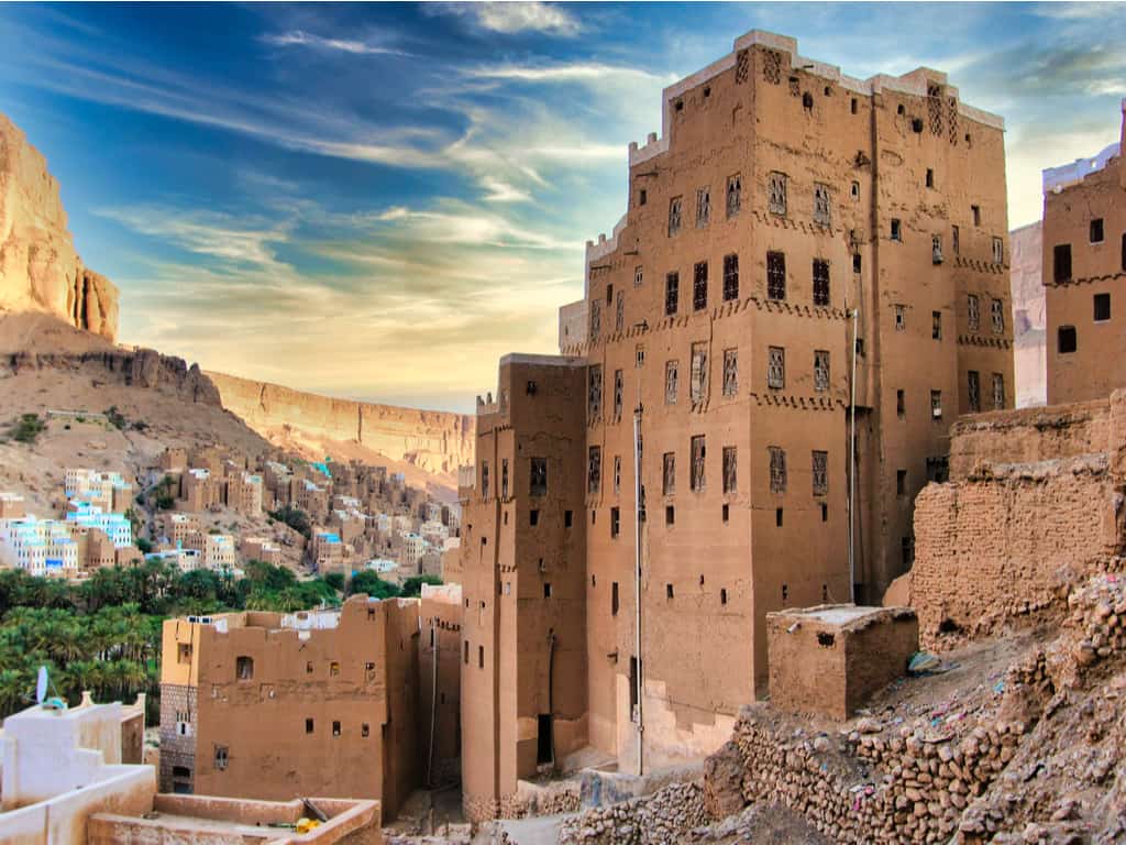 Visit and Explore Yemen