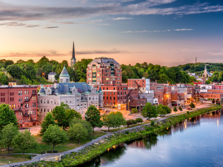 Best & Fun Things To Do + Places To Visit In Augusta, Maine. #Top Attractions