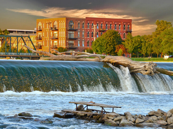 Best & Fun Things To Do + Places To Visit In Grand Rapids, Michigan. #Top Attractions