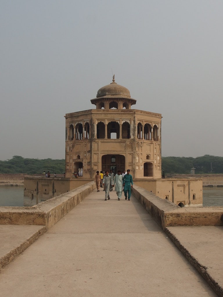 Hiran Minar, Pakista