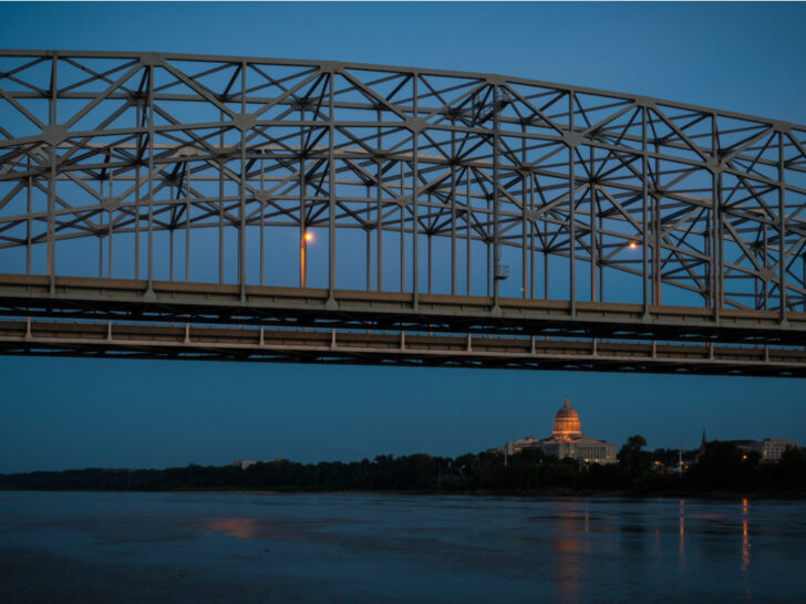 Best & Fun Things To Do + Places To Visit In Jefferson City, Missouri. #Top Attractions