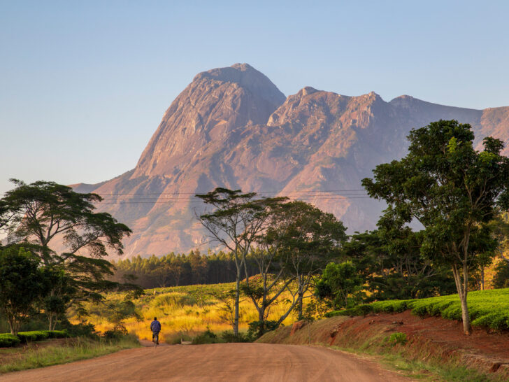 Best & Fun Things To Do + Places To Visit In Malawi. #Top Attractions