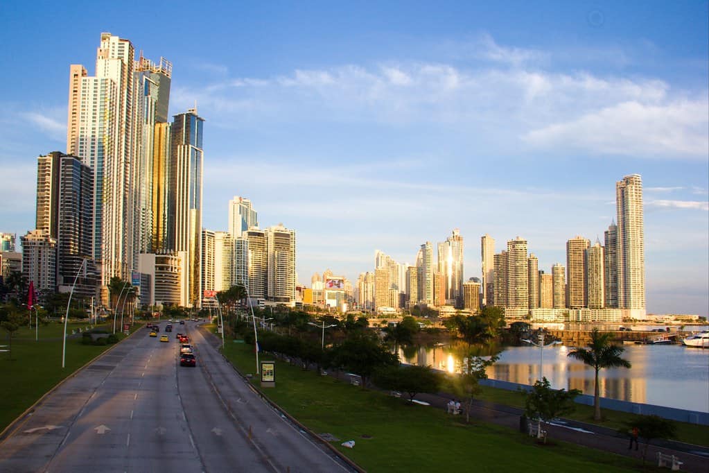 Avenida Balboa, Panama